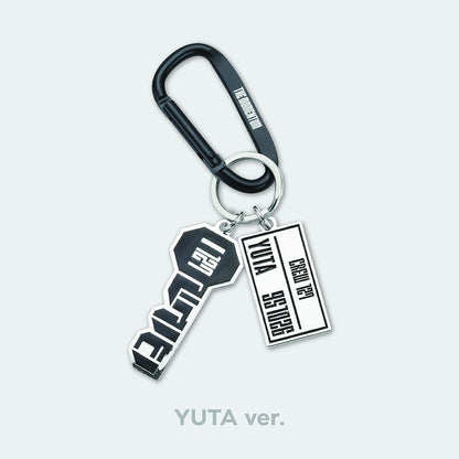 CARABINER KEYCHAIN SET - YUTA